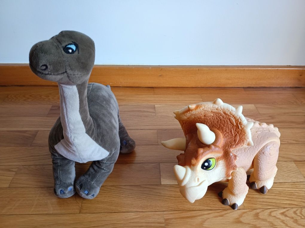 Conjunto de 11 dinossauros