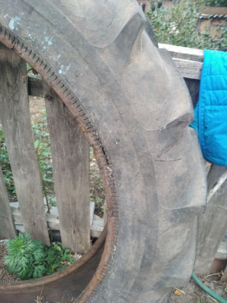 Продам колесо до Т-40