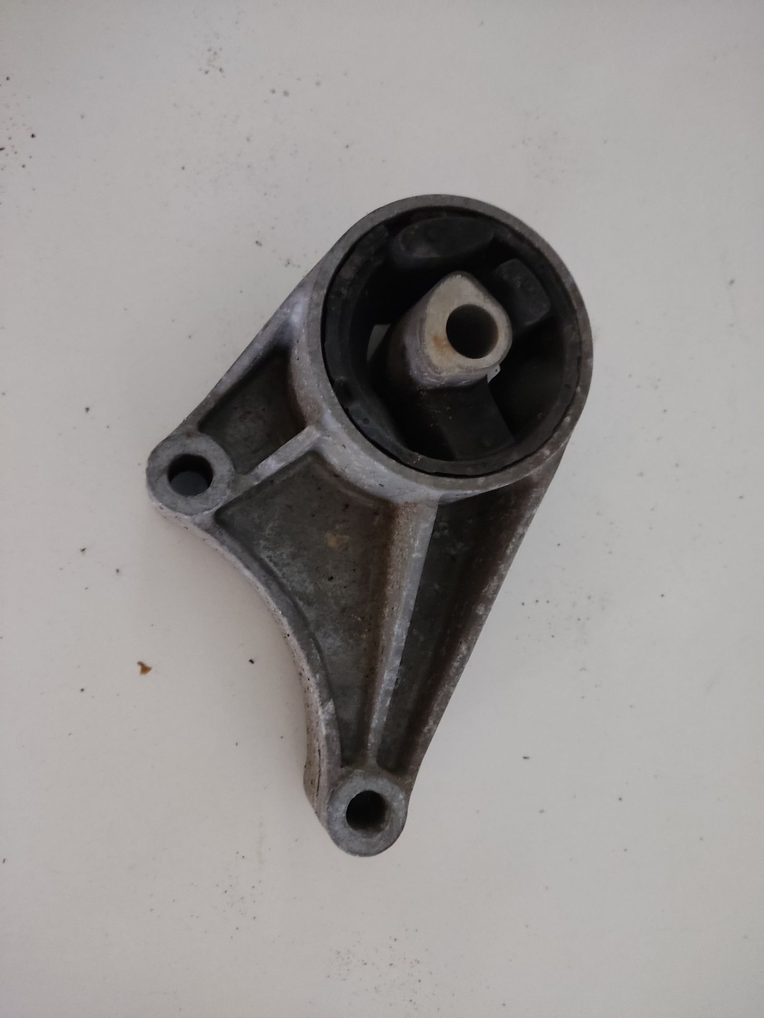 Poduszki skrzyni biegów M32 Opel Astra H