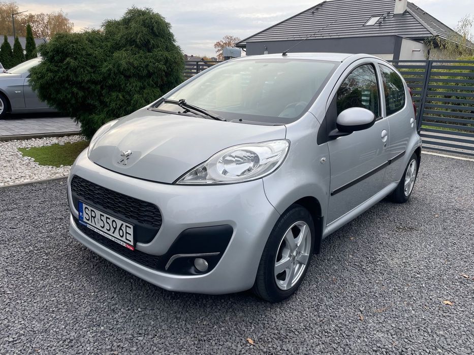 Peugeot 107 Krajowy I-szy wł oryg. Lakier stan PEDANTYCZNY klimatyzacja