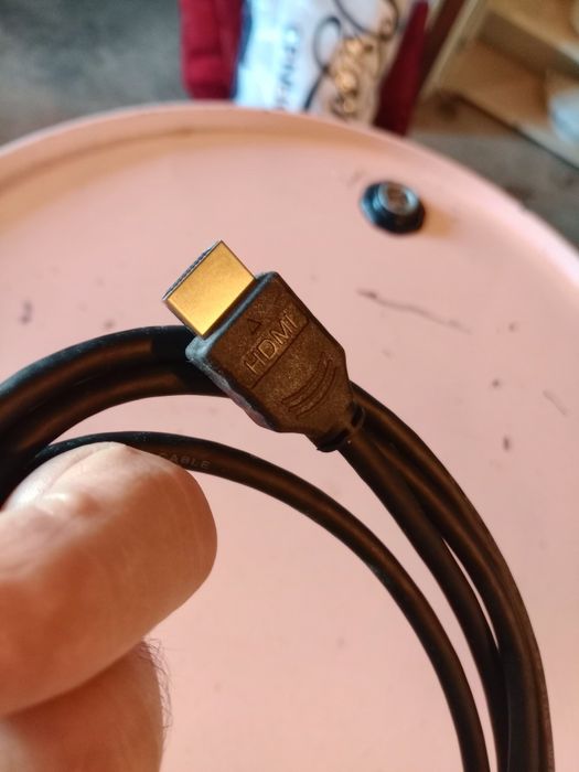 Cabo HDMI nunca usado