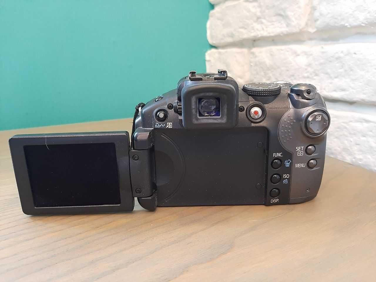 Фотоаппарат Canon PowerShot Pro Series S5 IS  Digital Camera 8.0MP