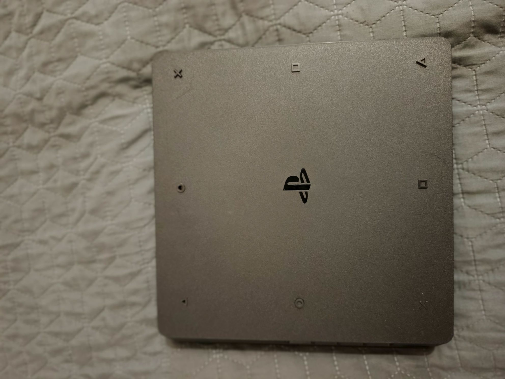 Плейстейшен 4 слим 500гб/ Playstation 4 slim 500gb.