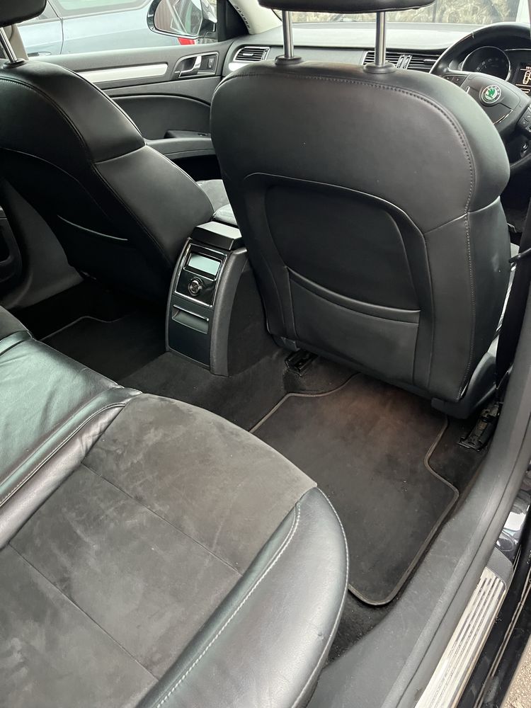 Салон Skoda Superb 2, сидіння, сиденья. сидения. Алькантара, кожаный.