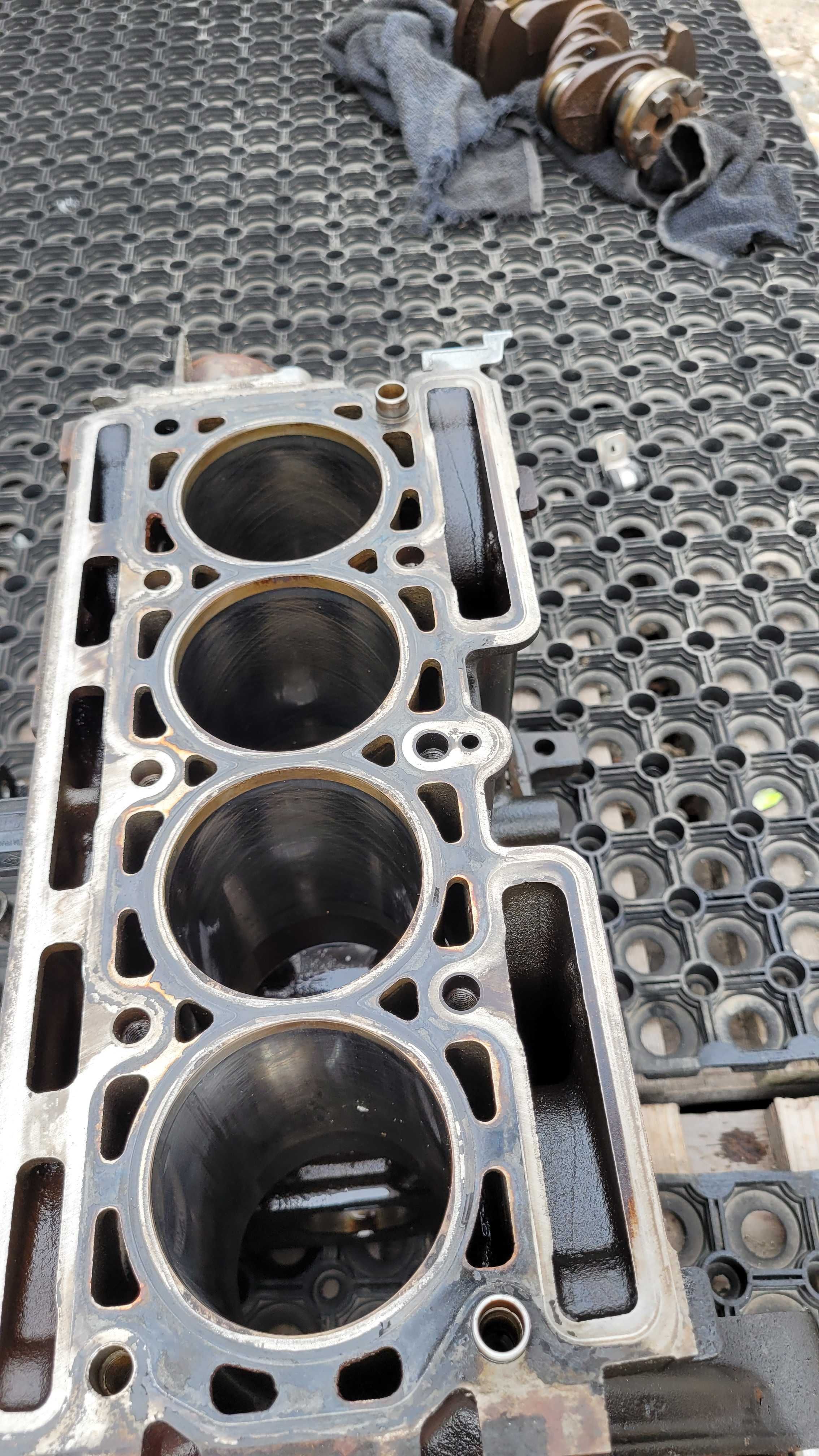 D4F D740 blok silnika 1.2 16V renault clio iv 4 III 3 D4F 740
