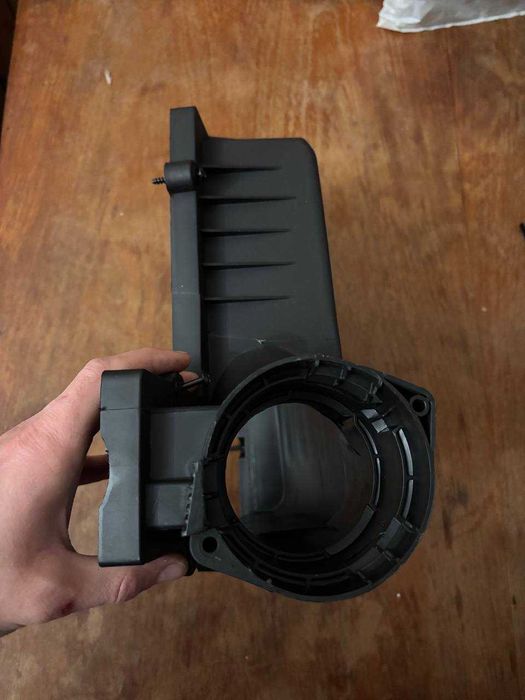 Кришка повітряного фільтра Tiguan 2 VAG 5Q0129607AA