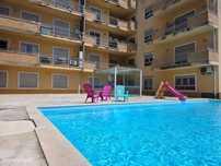 Apartamento com 173m2, T3, 4º andar, com Piscina, Elevador e Estaciona