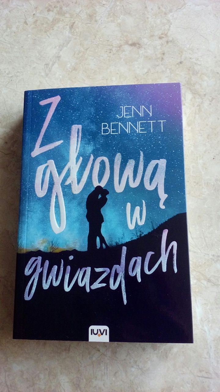 Jenn Bennett - Z głową w gwiazdach