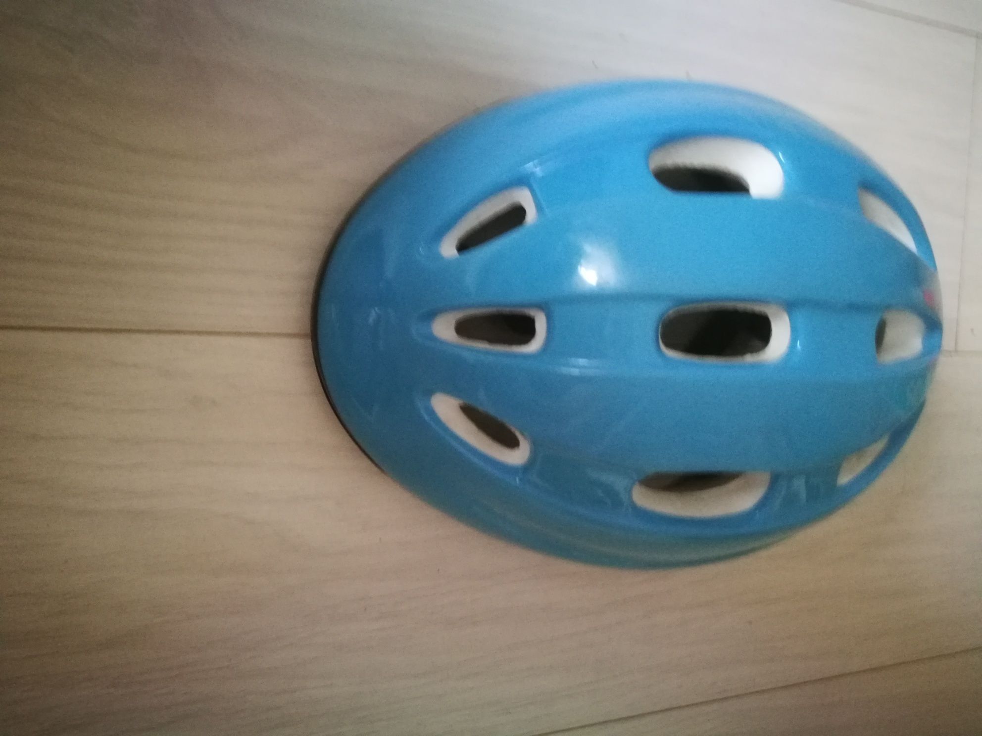 Kask jasno niebieski dziecko 4-8lat