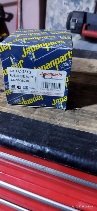 Várias peças para automóveis