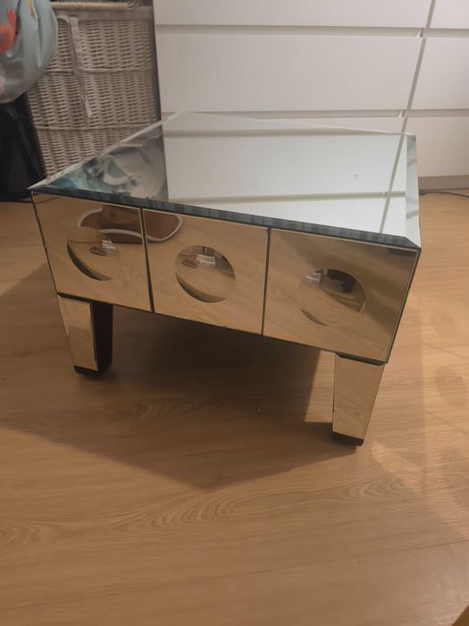 Mesa de espelhos