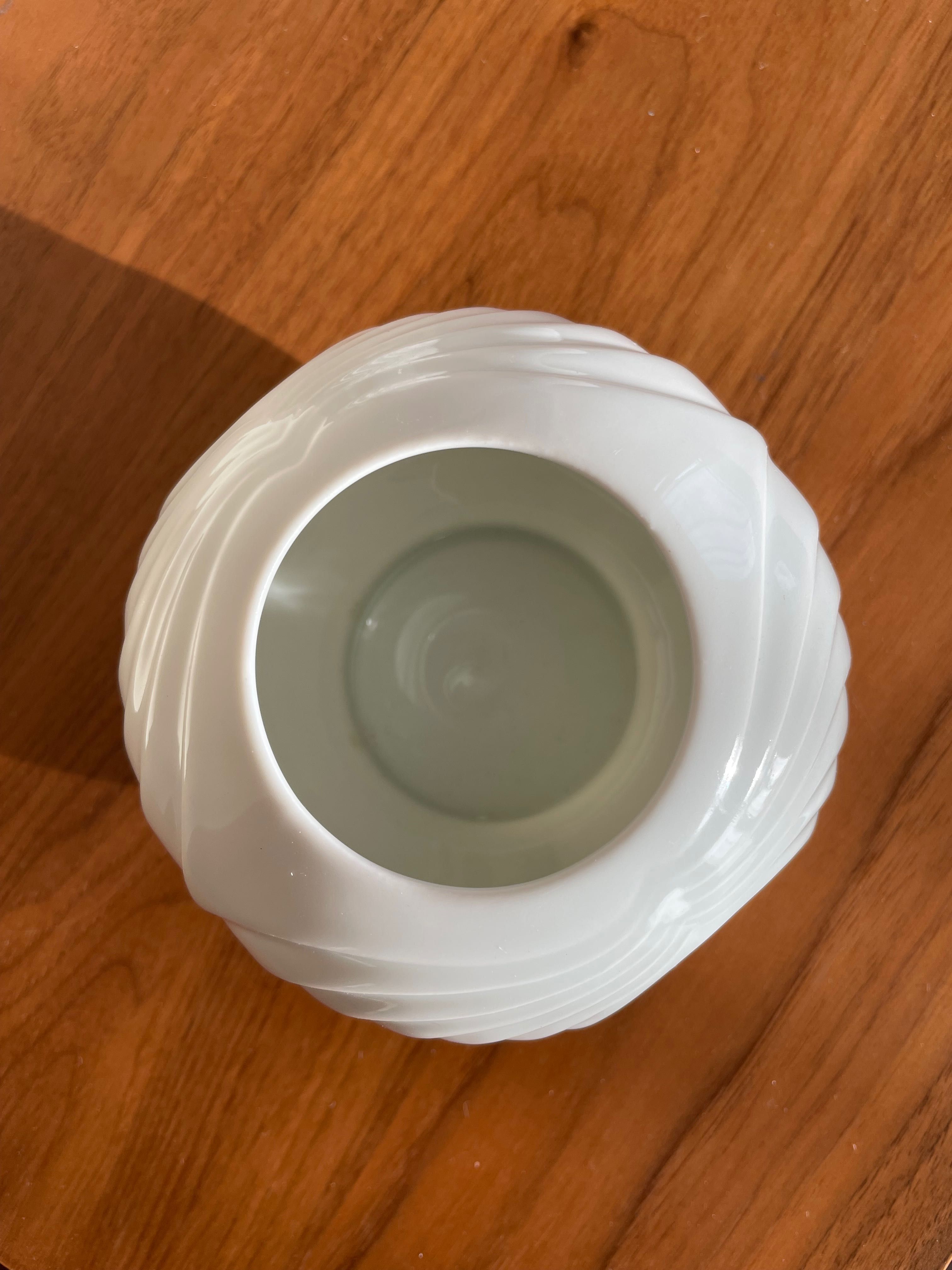 KPM Bavaria Wazon biała porcelana vintage lata 70 Niemcy op-art