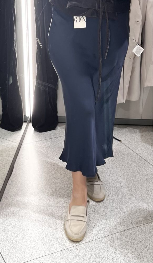 Спідниця атласна Zara
