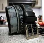 Ремень мужской кожаный серый Levi’s
