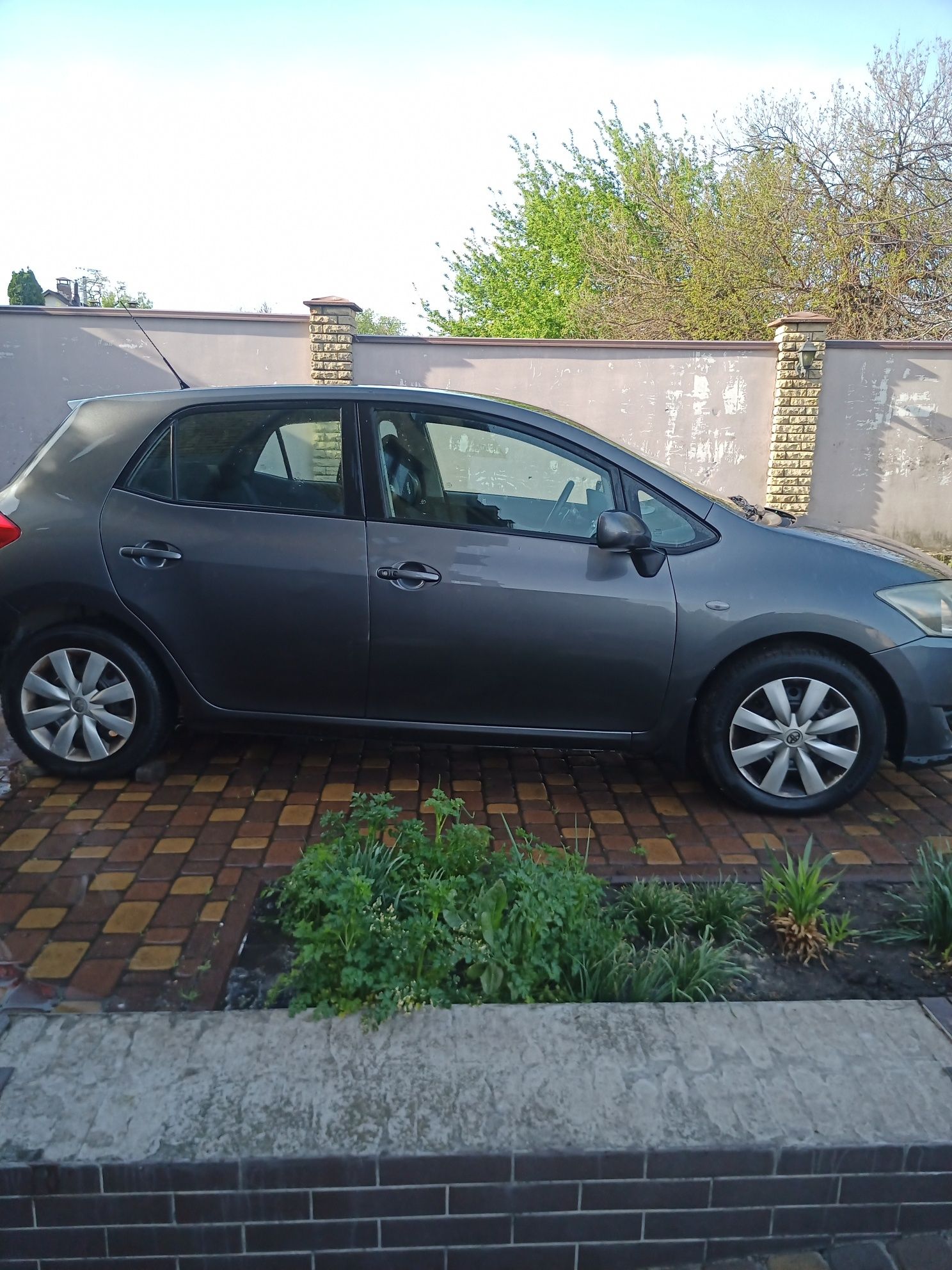 Toyota Auris 2008 робот, новий актуатор