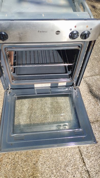 Forno de encastrar edesa