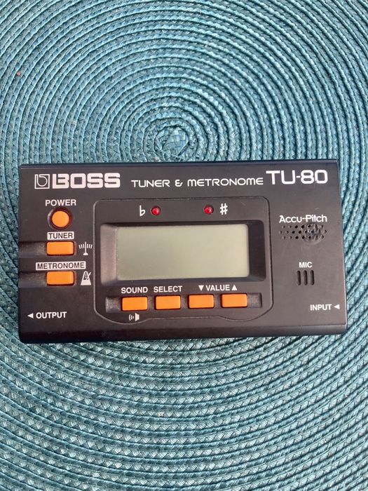 Tuner/metronom Boss TU-80