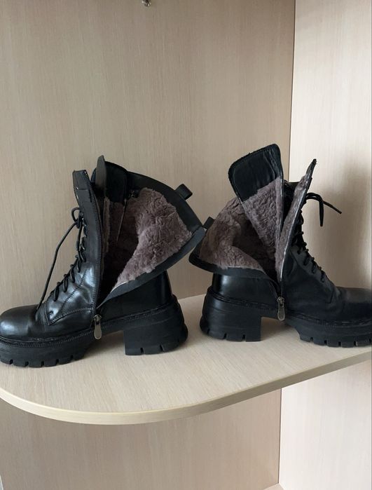 Ботінки чорні кожані