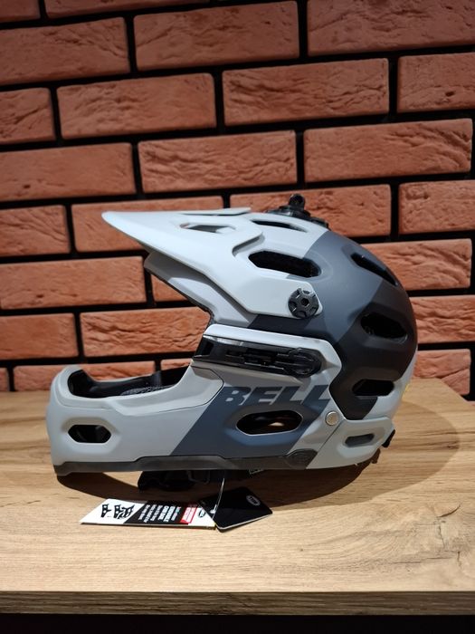 Kask Bell Super 3r Mips M nowy