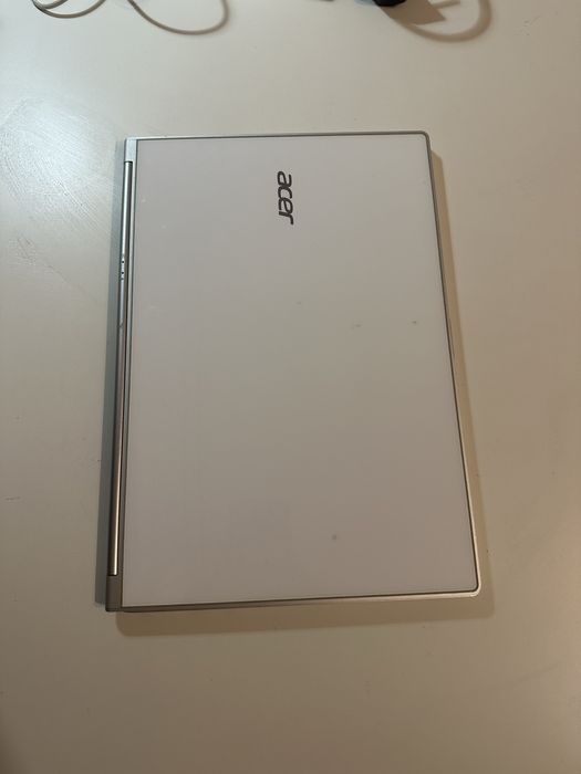 Acer Aspire A7 laptop