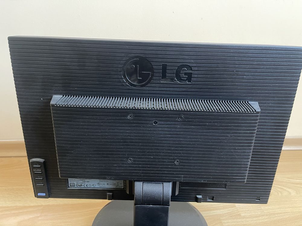 Lg Flarton L194WT-BF