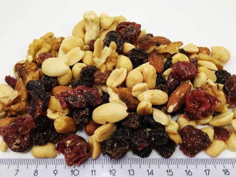 Mieszanka bakaliowa z żurawiną 10 kg orzechy i bakalie mix