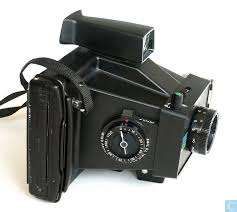 Maquina fotografuca POLAROID EE66 (1976–1977)