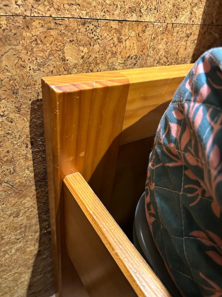 Cama dupla de solteiro em pinho