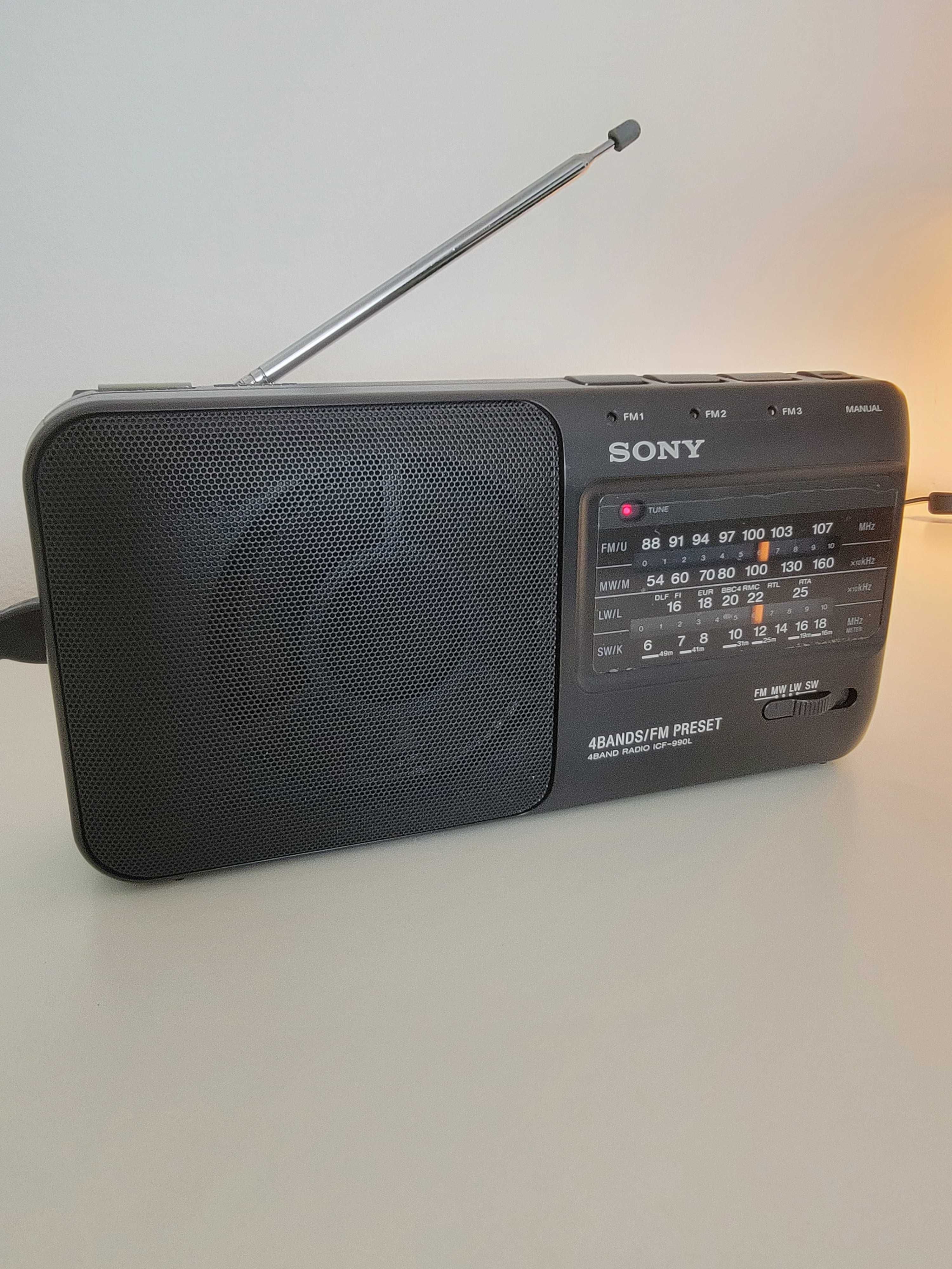 Радио Сони модель  Sony ICF 990L