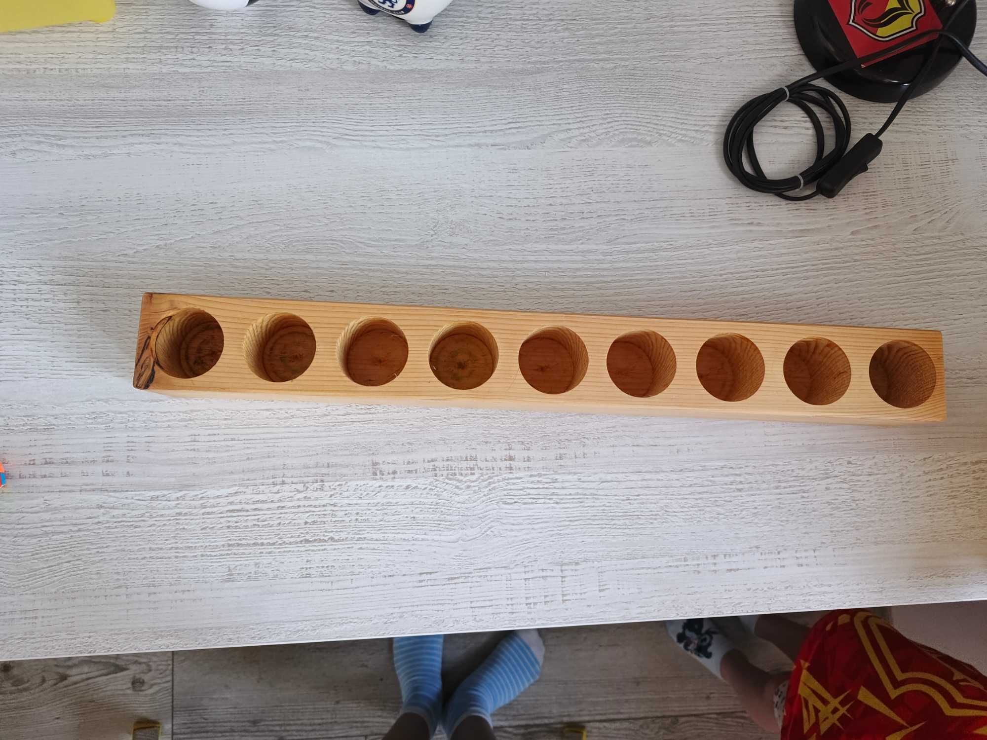 Stojak na kredki