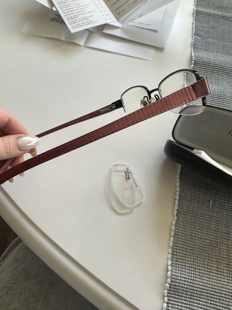 Okulary korekcyjne +0,25 oraz + 0,50 wada wzroku