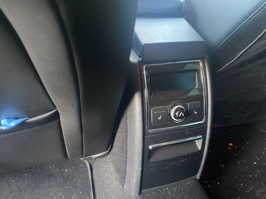 Skoda Superb 2.0 tdi 185km