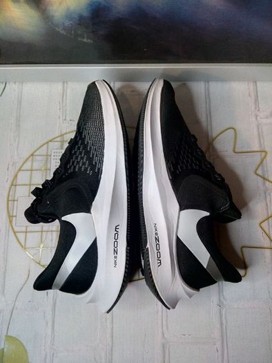 Nike Air Zoom WINFLO 6