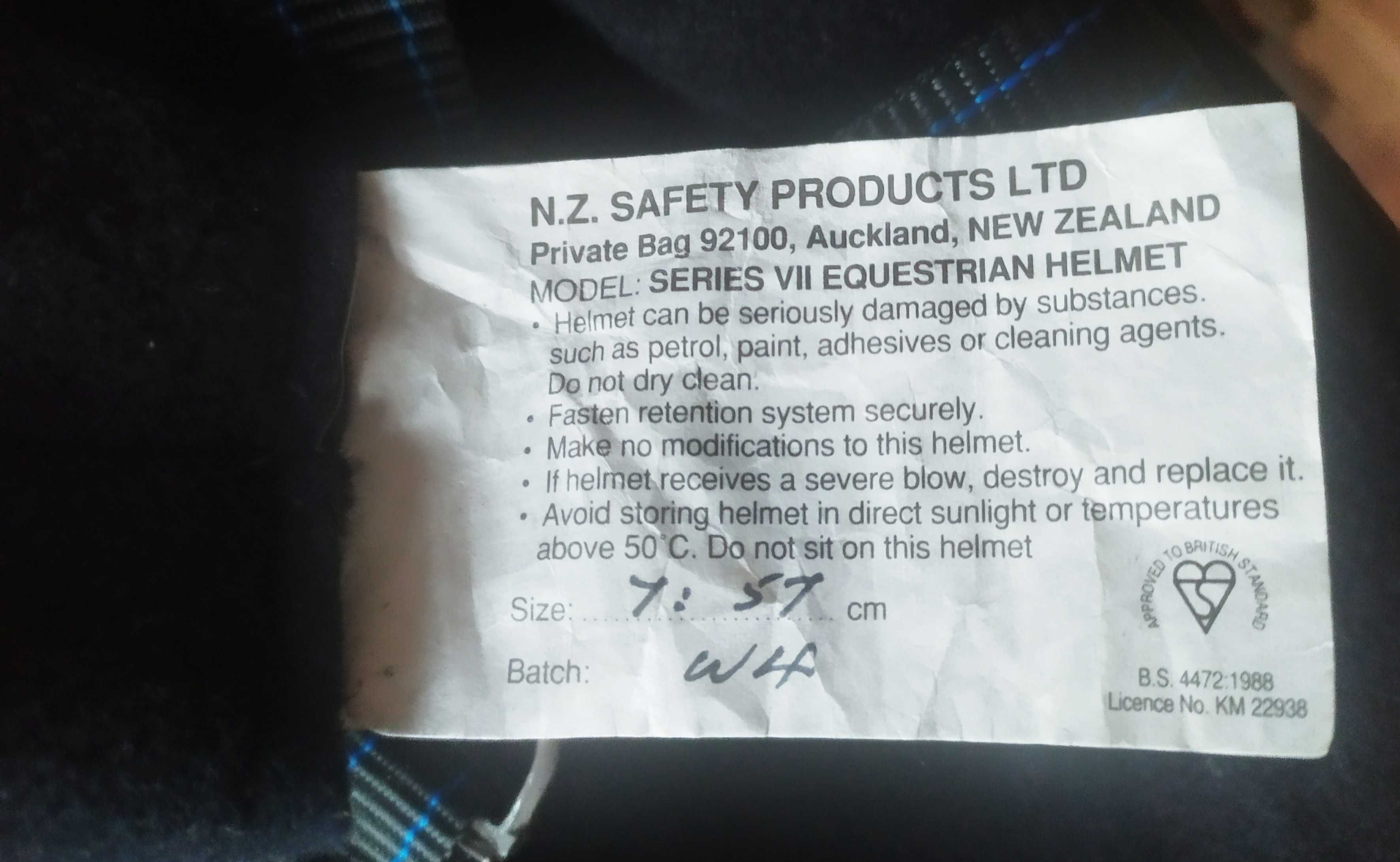 Kask jeździecki Nowa Zelandia / helmet hełm do jazdy konnej 57 cm
