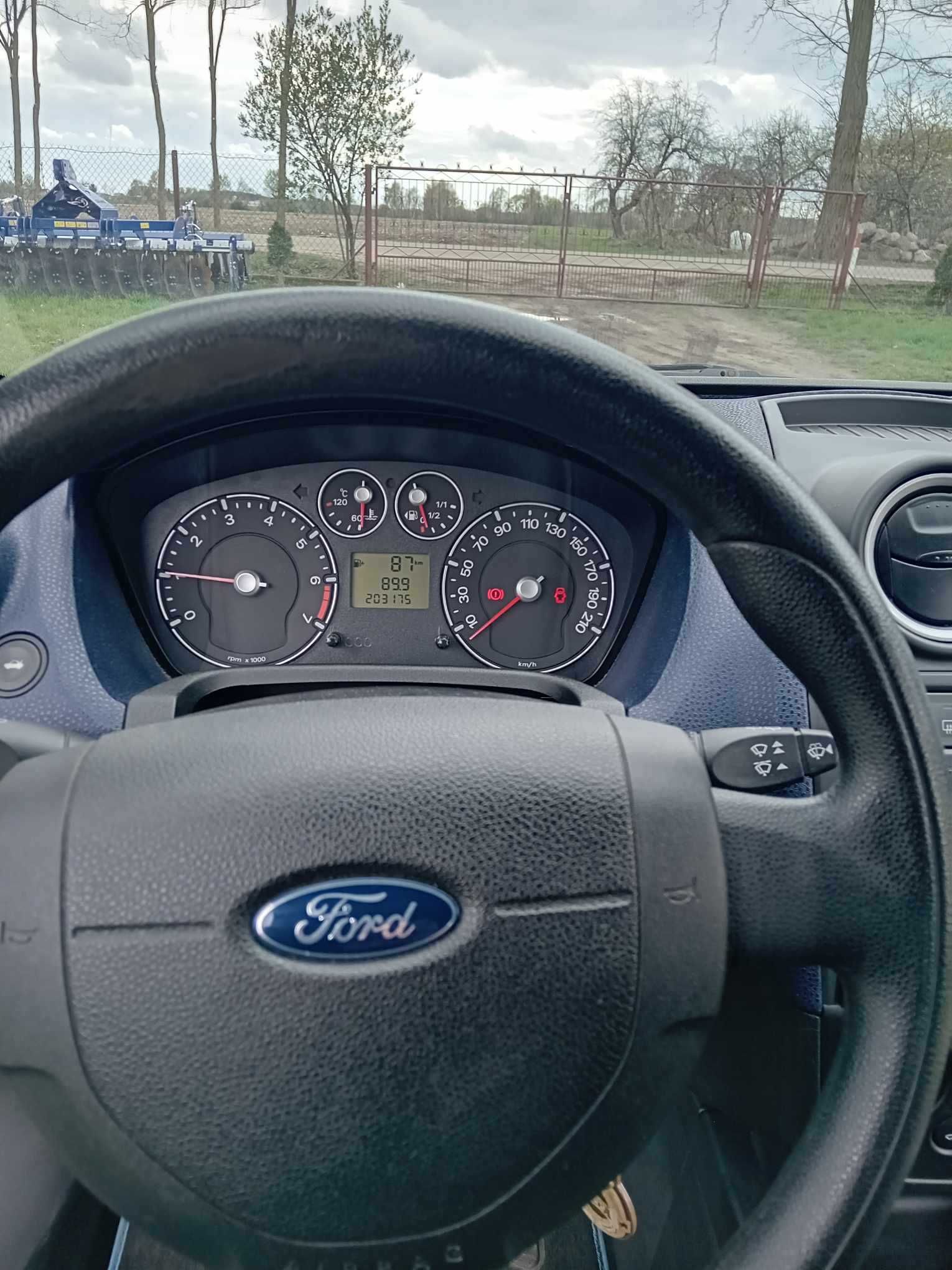 FORD FIESTA 2006 benzyna