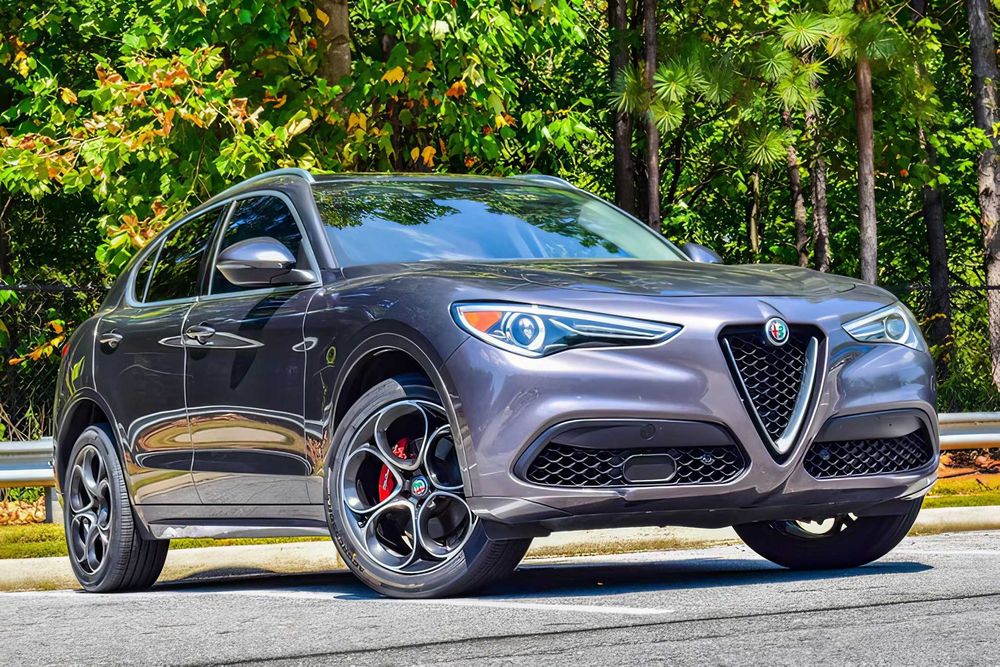 Alfa Romeo Stelvio      2020
