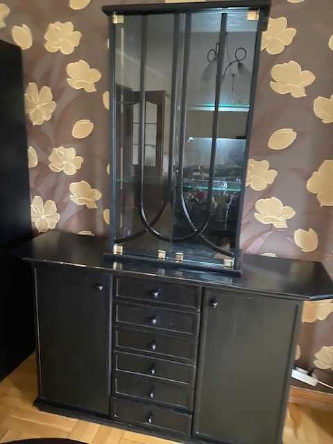 Meble do salonu w dobrym stanie