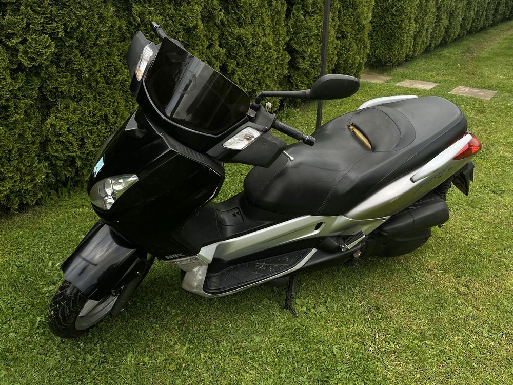 Skuter Yamaha xmax 125