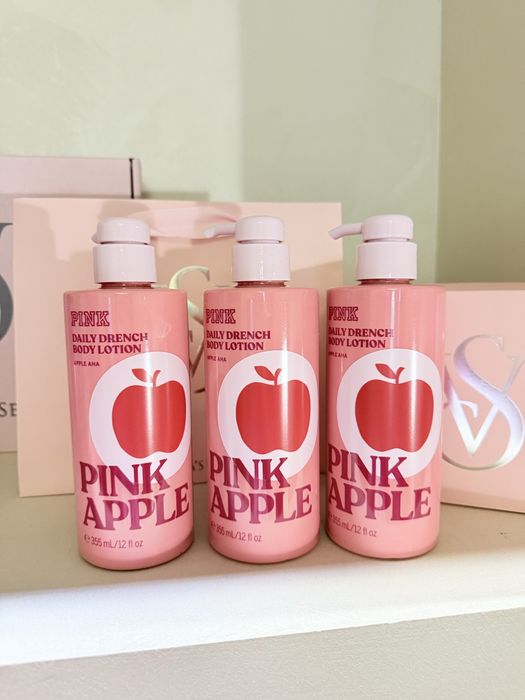 Лімітовані спреі і лосьйони Pink Victorias Secret. Вікторія сікрет