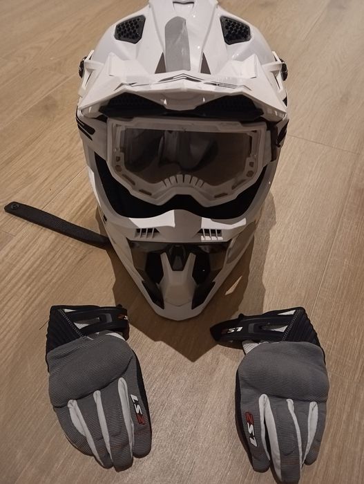 Kask motocyklowy dla dziecia