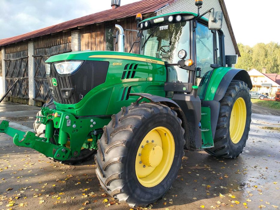 John Deere 6135  M