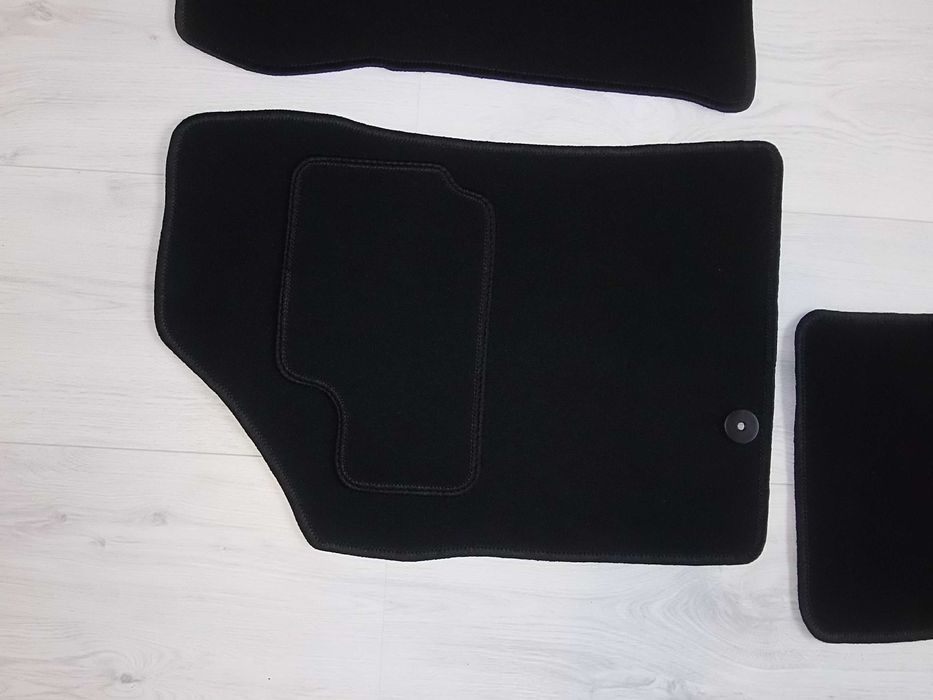 Dywaniki Welurowe KIA CARENS Rocznik 06-13 Idealnie Dopasowane STOPERY