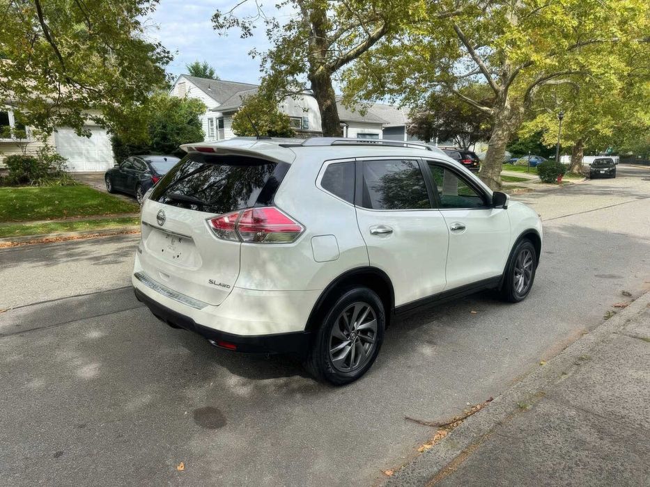 Nissan Rogue SL      2016