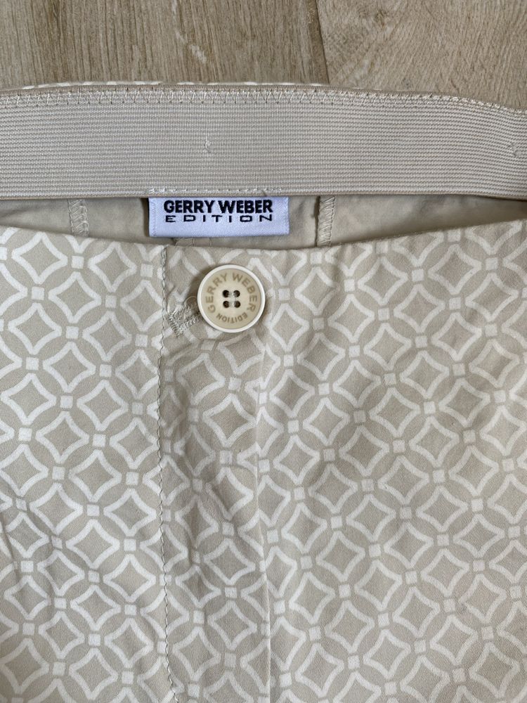 Materiałowe beżowe spodnie/cygaretki Gerry Weber, lekkie piekne jasne