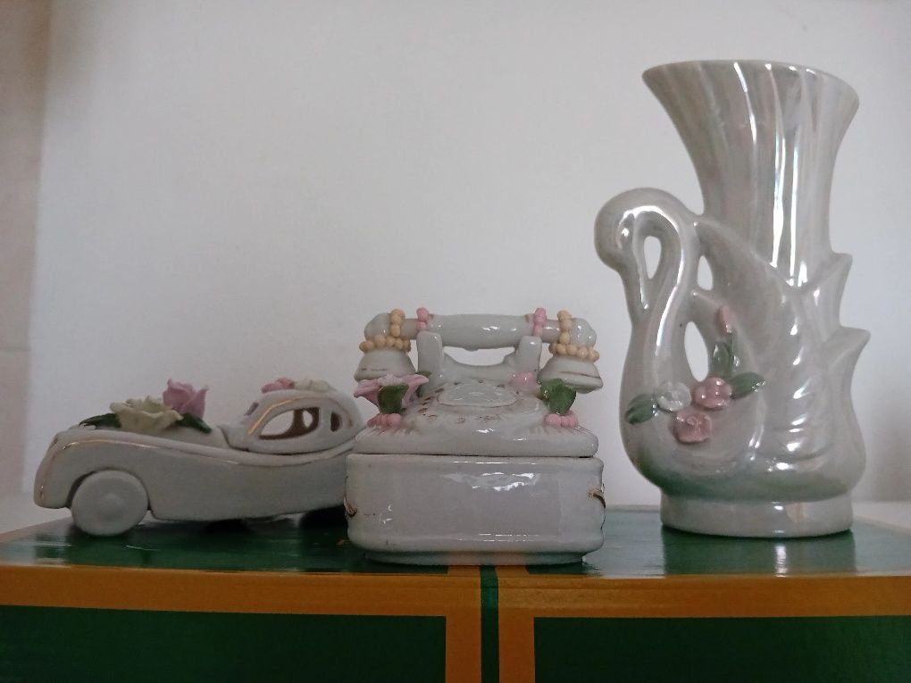 Lindas peças de porcelana