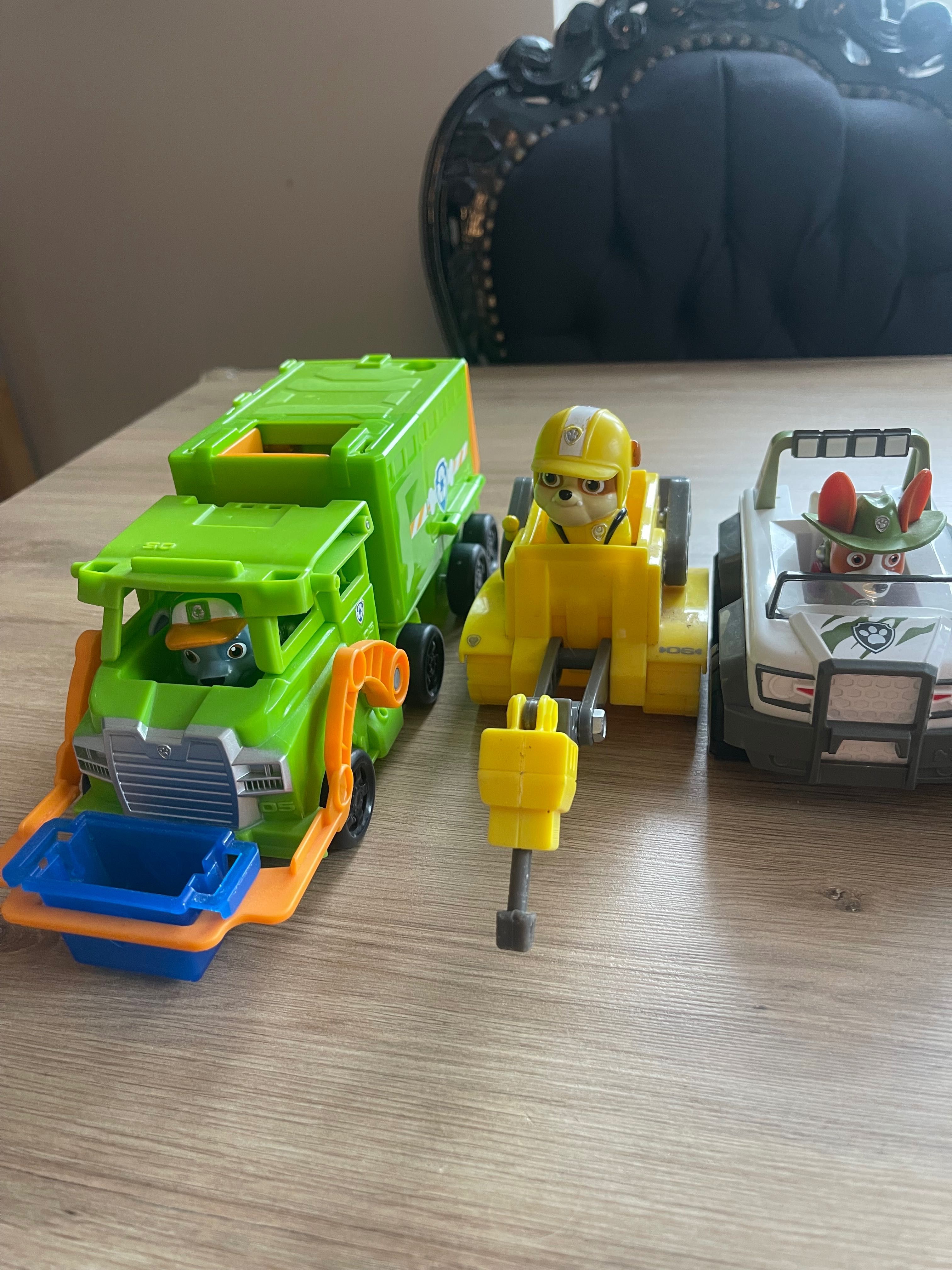 Psi Patrol Pojazdy i Figurki. Everest Chase Rubble Rider Sky Rocky