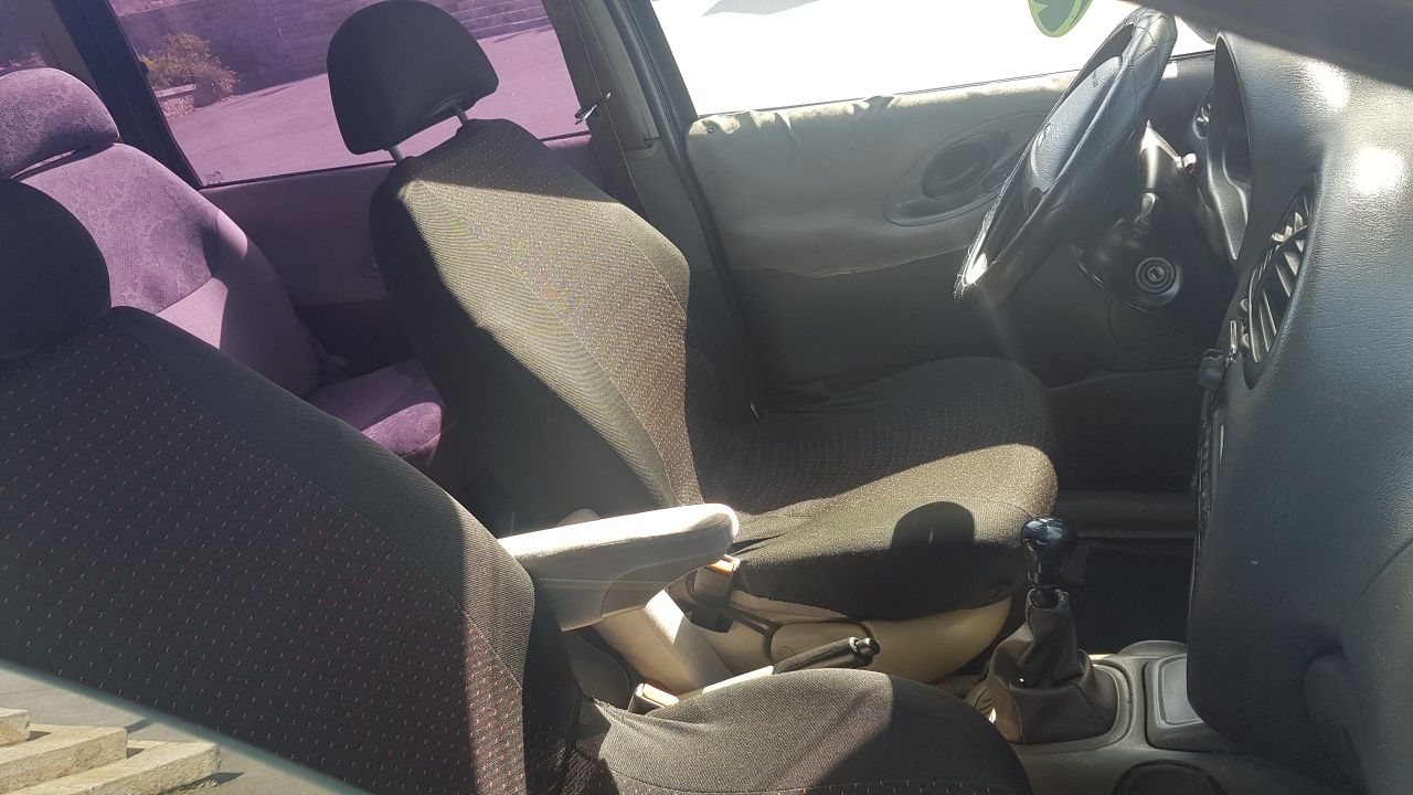 Vendo ford galaxy 7 lugares em bom estado