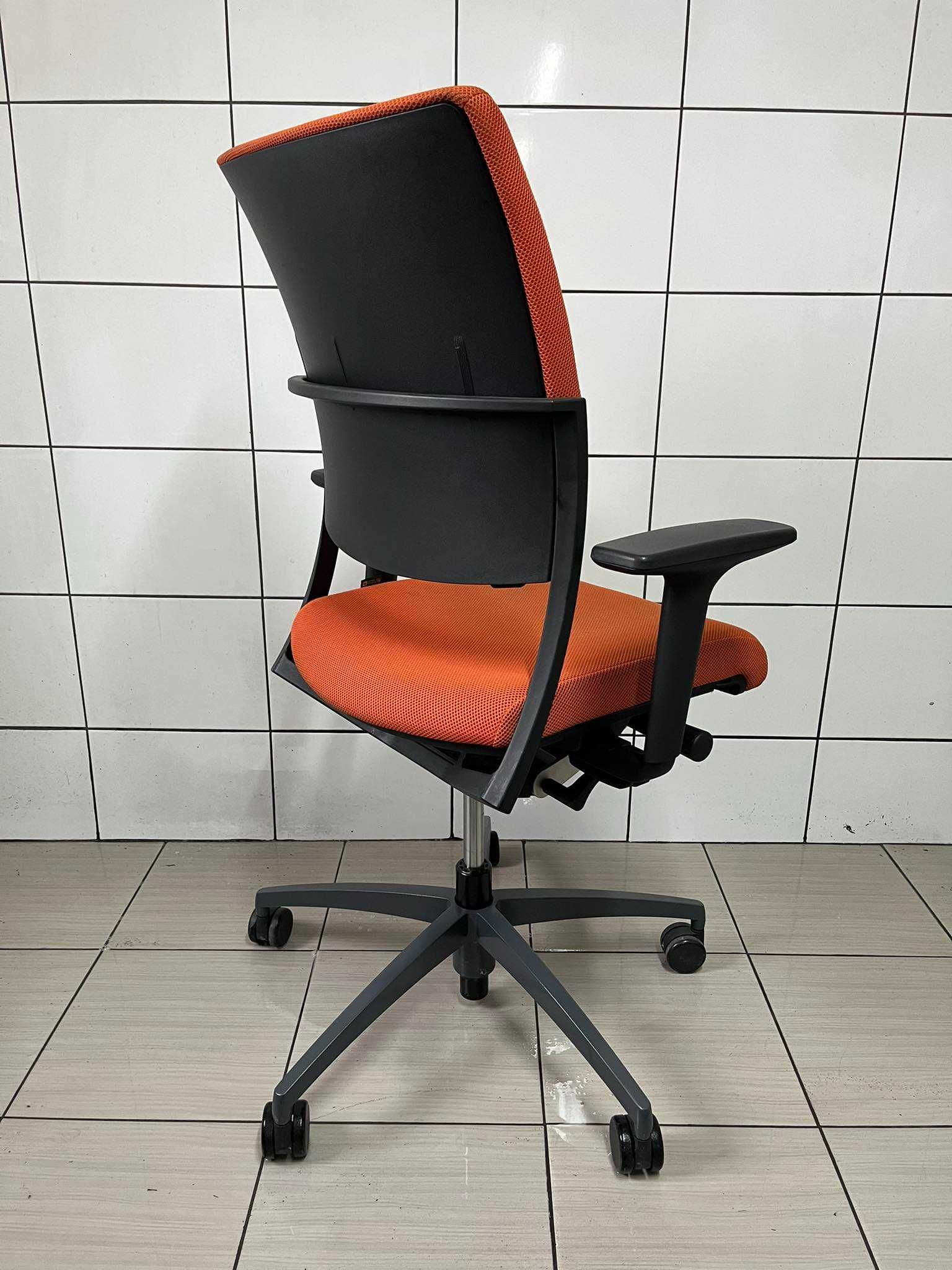 Fotel biurowy obrotowy ergonomiczny Sitag World okazja!