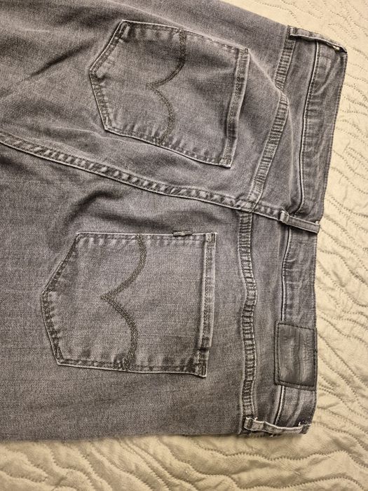 Spodnie damskie jeans Levis 44 w16 skiny bdb dla wysokiej szaro czarne