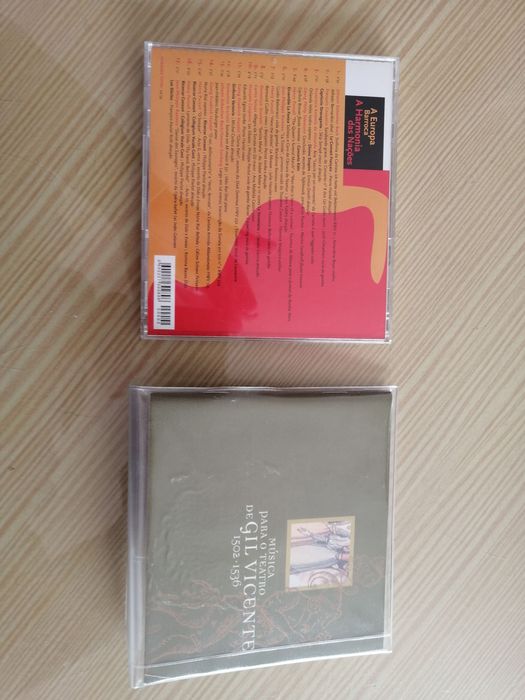 2 conjuntos de cds operas